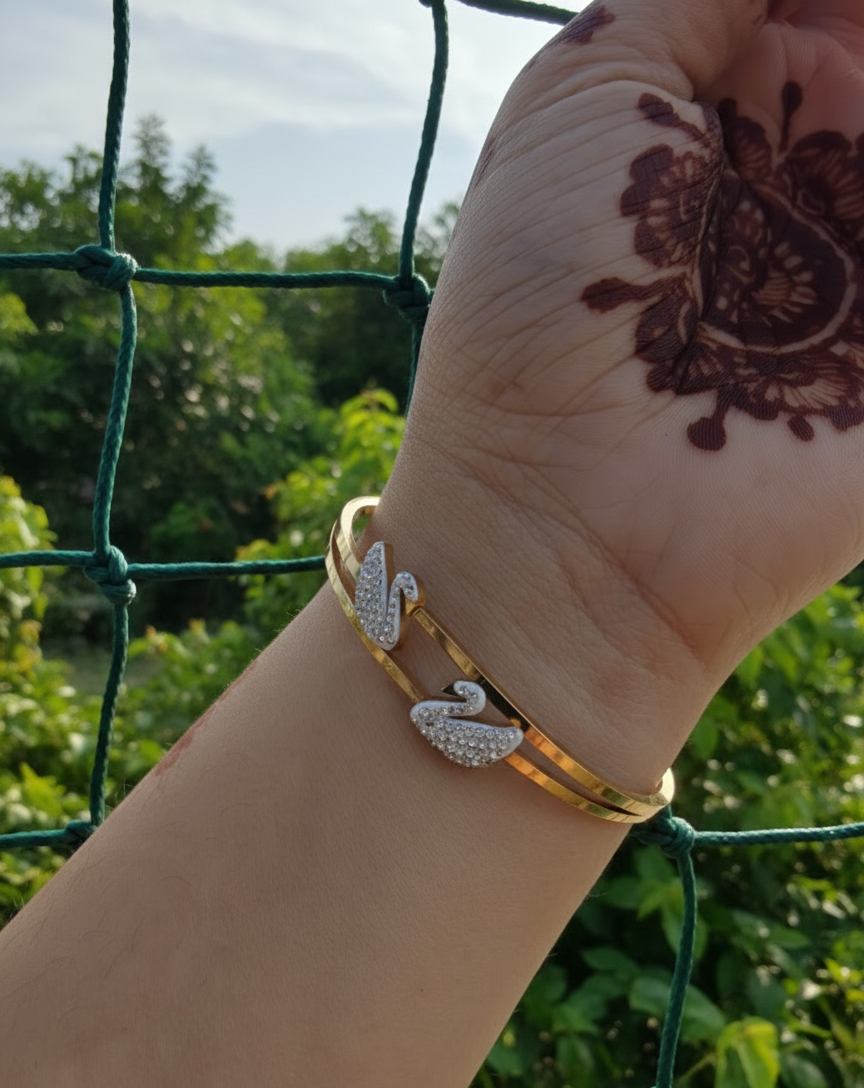 The Lovebirds Bangle - Image 2